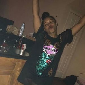 Meet your Posher, Deshanda